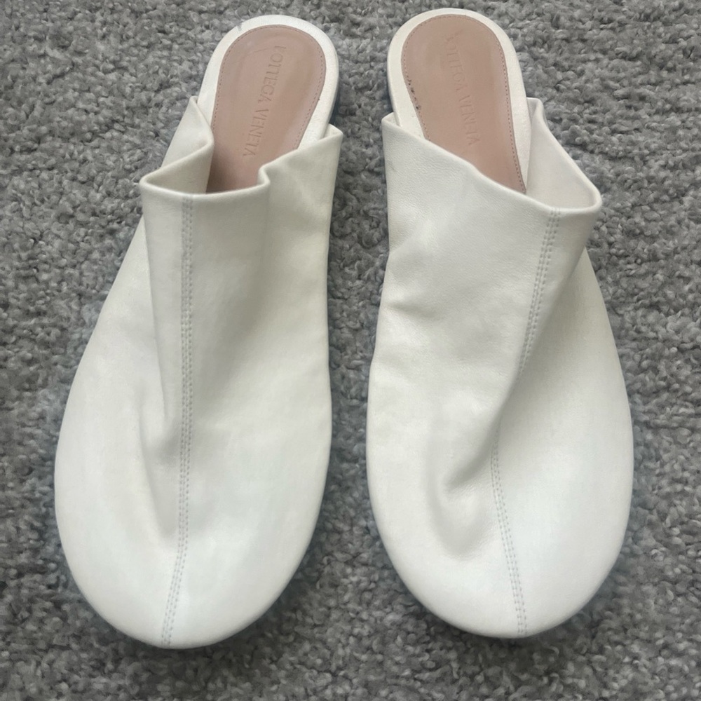 Bottega Veneta White Leather Mules - Picture 5 of 7